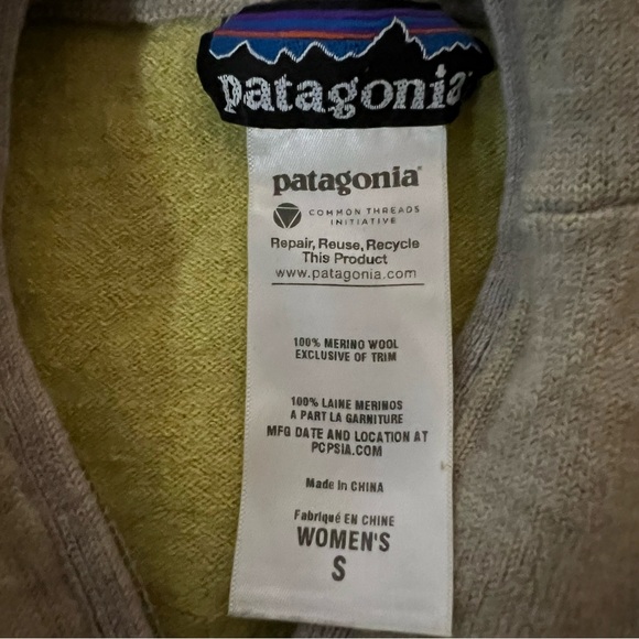 PATAGONIA Full Zip Jacket Cardigan Sweater with hood merino wool Size Small S - Picture 7 of 12